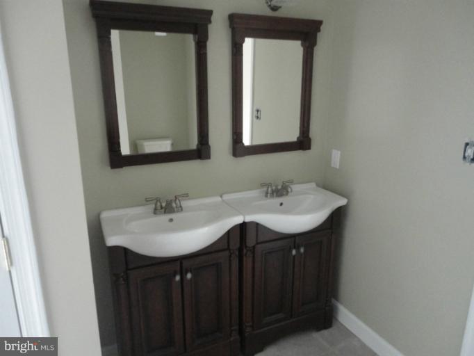26545 Ridge Road Damascus, MD 20872 - Photo 28 of 30 Bath