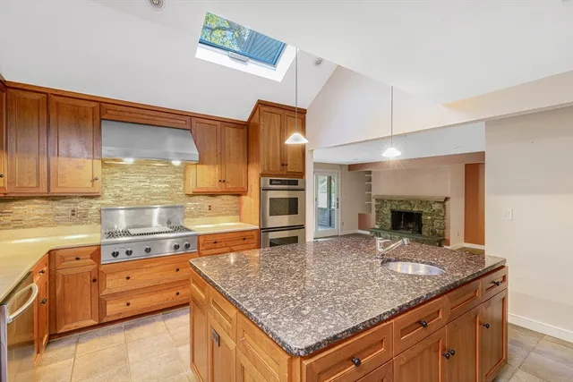 $1,049,500 | 53 Lawrence Road, Boxford, MA 01921