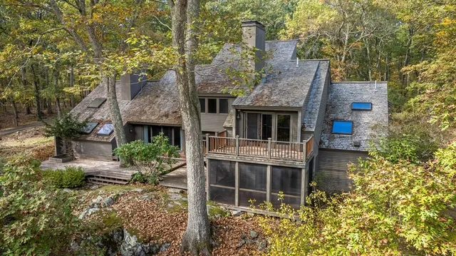 $1,049,500 | 53 Lawrence Road, Boxford, MA 01921