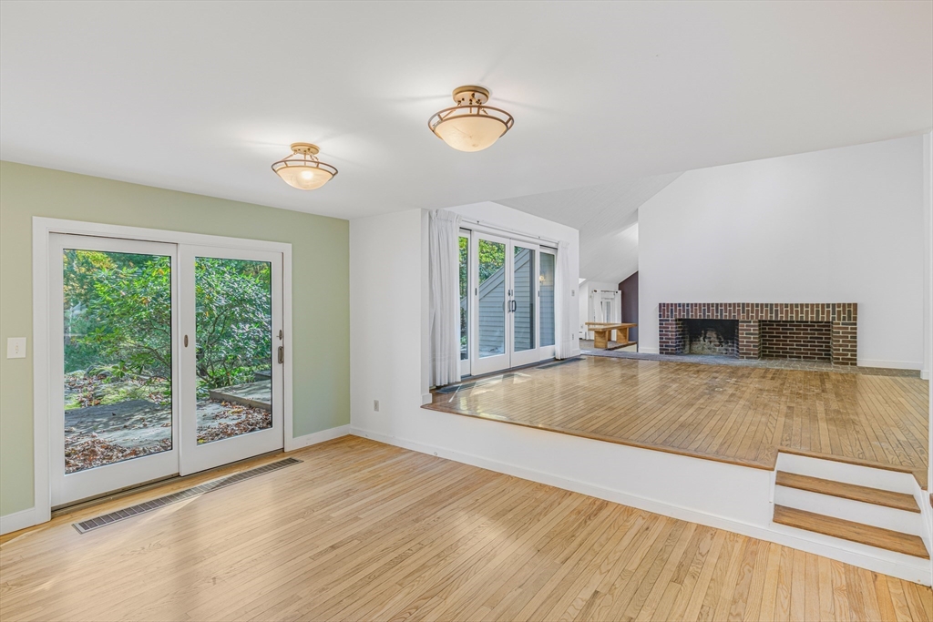 53 Lawrence Road Boxford, MA 01921 - Photo 7 of 42