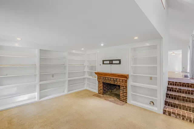 $1,049,500 | 53 Lawrence Road, Boxford, MA 01921