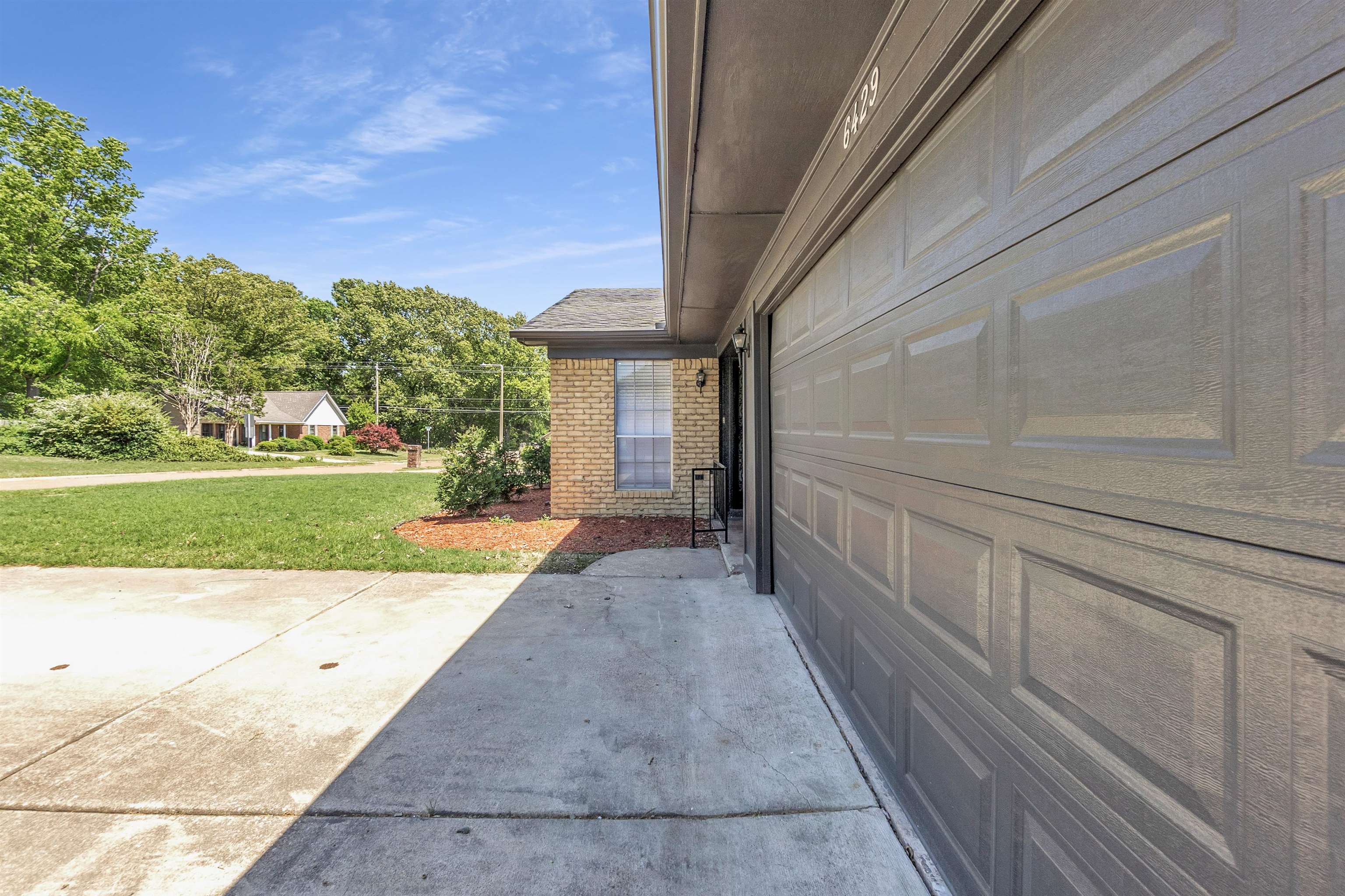 6429 Bardstown Road Bartlett, TN 38134 - Photo 3 of 24