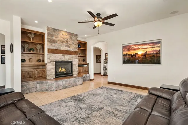 $1,898,000 | 38193 Vía Huerta, Murrieta, CA 92562