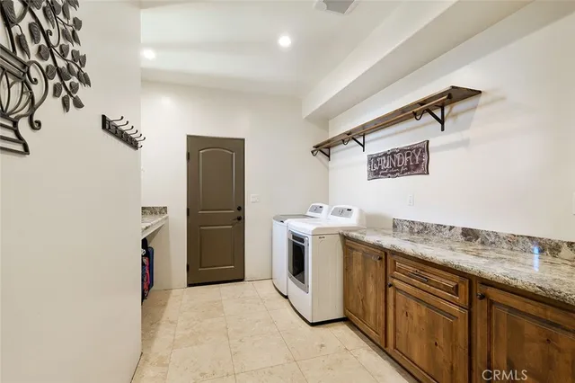 $1,898,000 | 38193 Vía Huerta, Murrieta, CA 92562