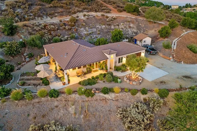 $1,898,000 | 38193 Vía Huerta, Murrieta, CA 92562