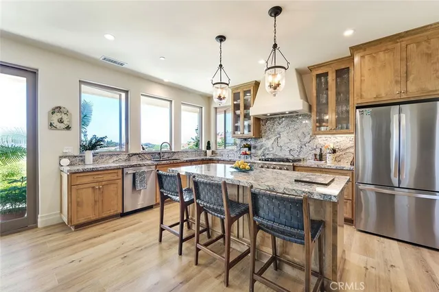 $1,898,000 | 38193 Vía Huerta, Murrieta, CA 92562