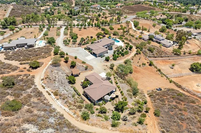 $1,898,000 | 38193 Vía Huerta, Murrieta, CA 92562