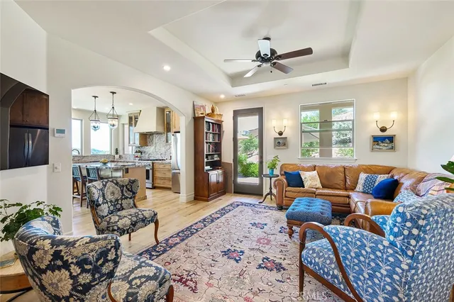 $1,898,000 | 38193 Vía Huerta, Murrieta, CA 92562