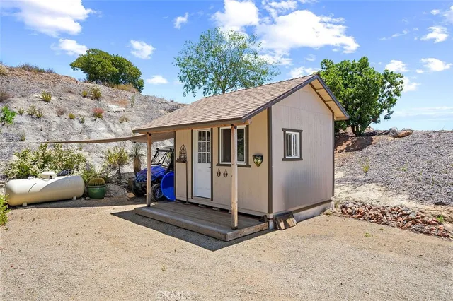 $1,898,000 | 38193 Vía Huerta, Murrieta, CA 92562