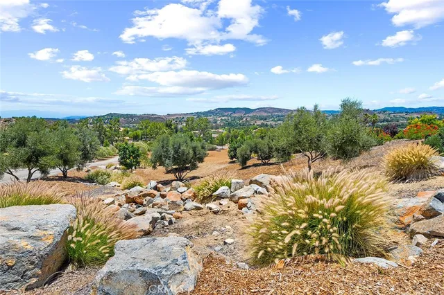 $1,898,000 | 38193 Vía Huerta, Murrieta, CA 92562