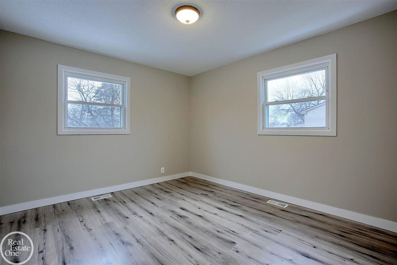 47705 Roland Street Utica, MI 48317 - Photo 12 of 19 50064437-11.JPG