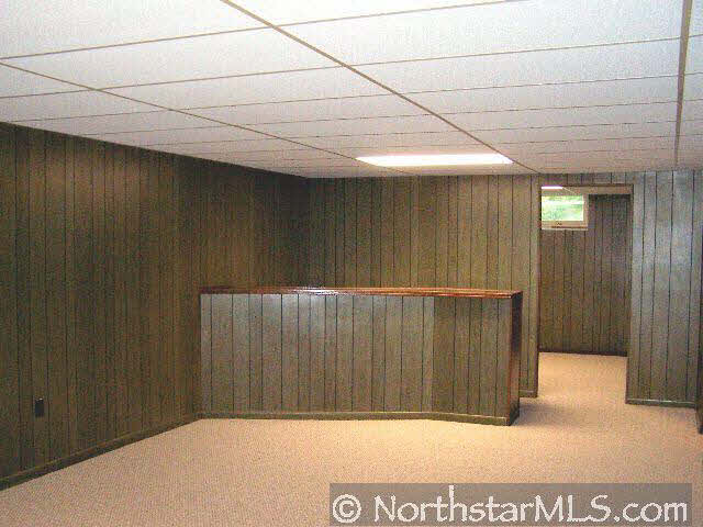 24885 Amlee Road Shorewood, MN 55331 - Photo 2 of 7