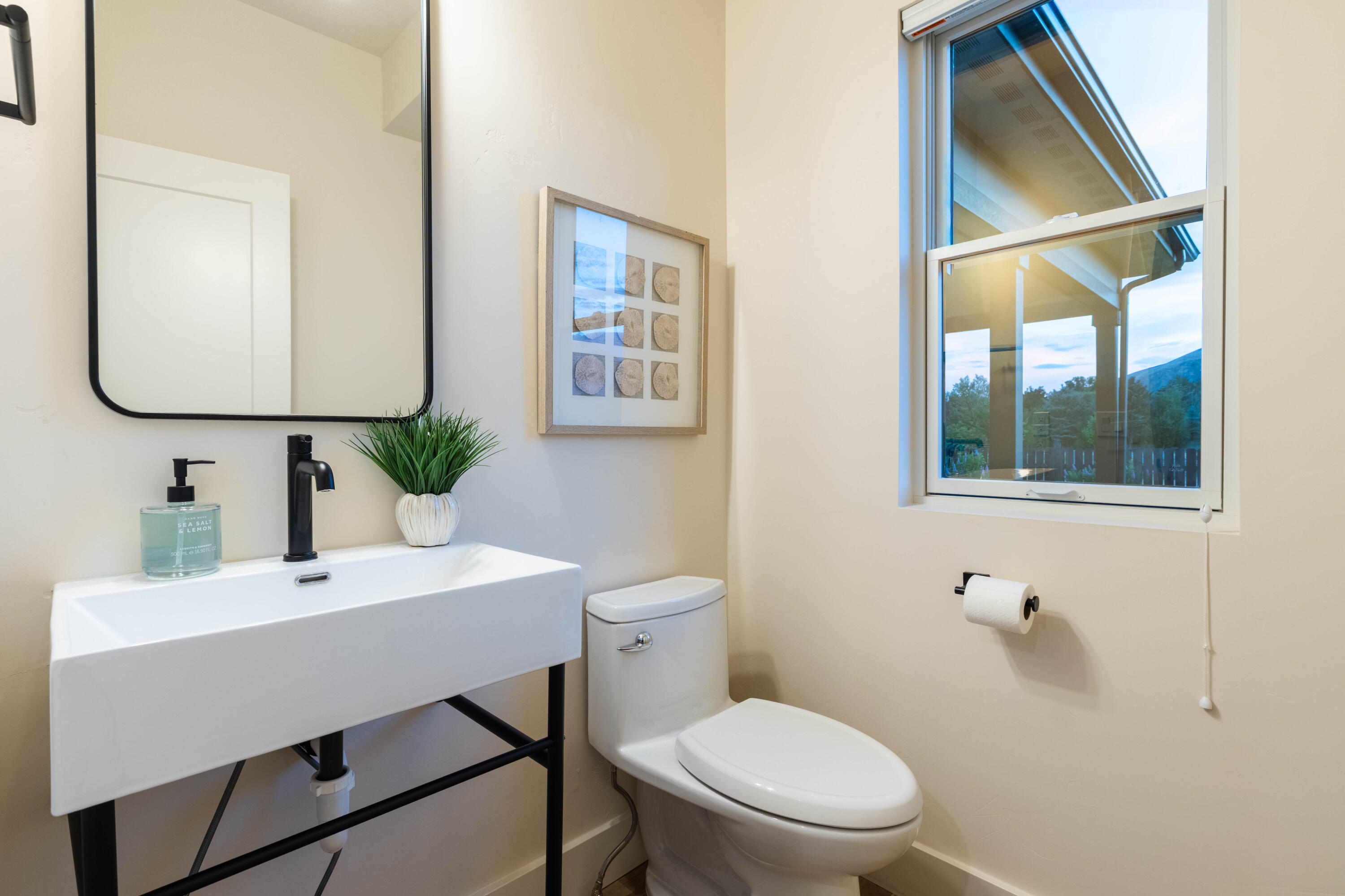 131 Sunbeam Street Hailey, ID 83333 - Photo 22 of 32 Powder Bath