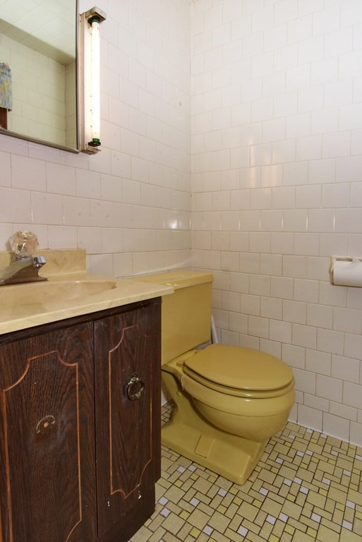 53 Highland Road Somerville, MA 02144 - Photo 20 of 32 Gallery Image 20