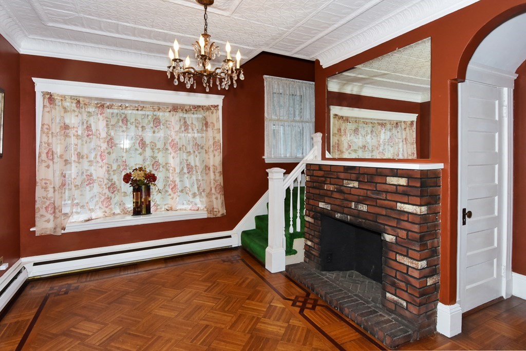 53 Highland Road Somerville, MA 02144 - Photo 6 of 32 Gallery Image 6
