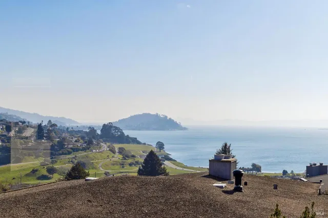 $2,900,000 | 5 Warrens Way, Tiburon, CA 94920