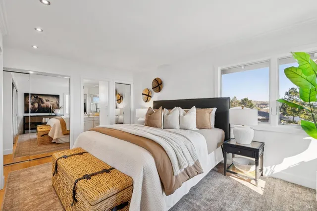 $2,900,000 | 5 Warrens Way, Tiburon, CA 94920