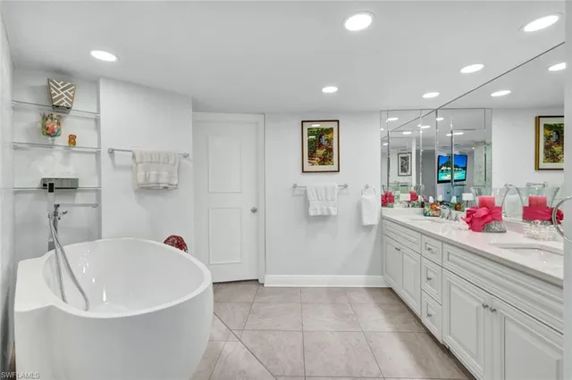 $23,000 | 4041 Gulf Shore Boulevard North, Unit 907, Naples, FL 34103