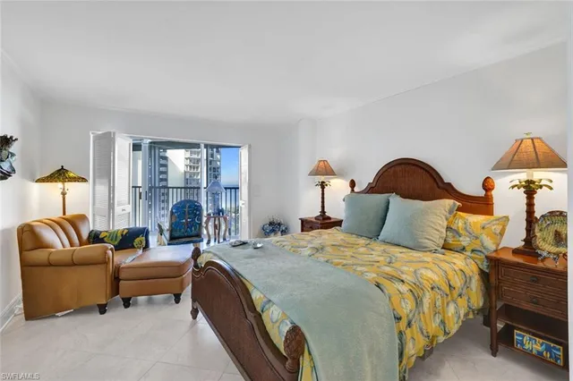 $23,000 | 4041 Gulf Shore Boulevard North, Unit 907, Naples, FL 34103