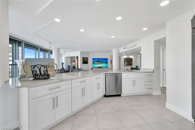 $23,000 | 4041 Gulf Shore Boulevard North, Unit 907, Naples, FL 34103