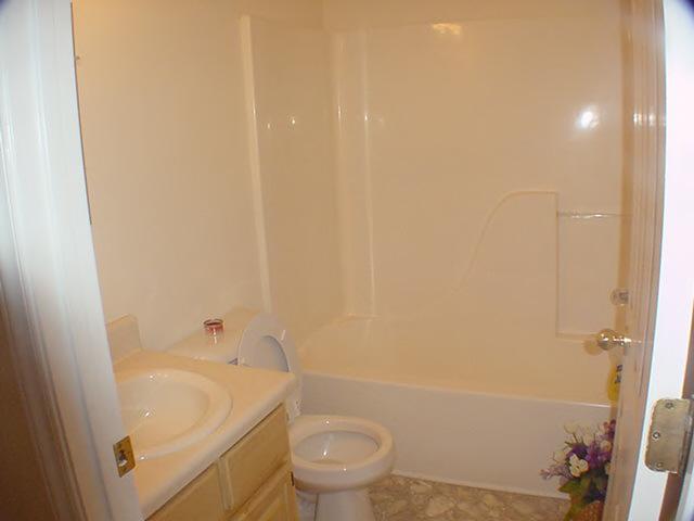178 Sherwood Circle Ridgeway, VA 24148 - Photo 7 of 11 BATH