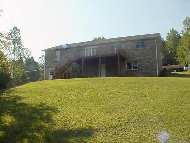 178 Sherwood Circle Ridgeway, VA 24148 - Photo 8 of 11 REAR