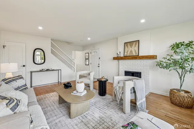 $1,095,000 | 663 Foothill Drive, Pacifica, CA 94044