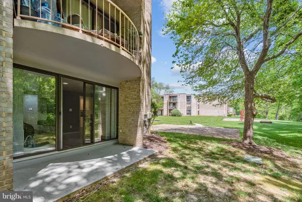 $2,050 | 3352 Huntley Square Drive, Unit T, Temple Hills, MD 20748