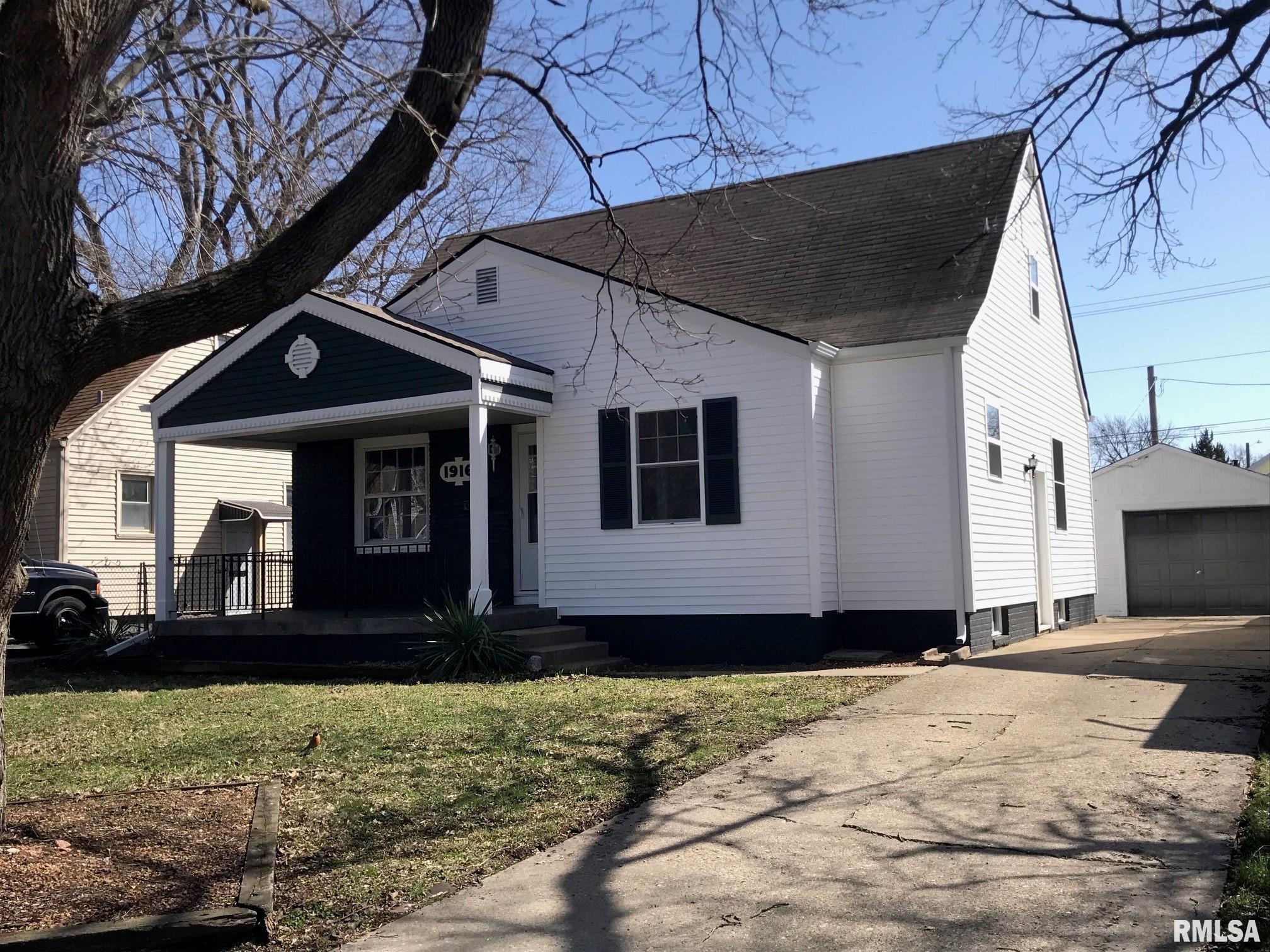 1916 North 7th Street Springfield, IL 62702 - Photo 2 of 29