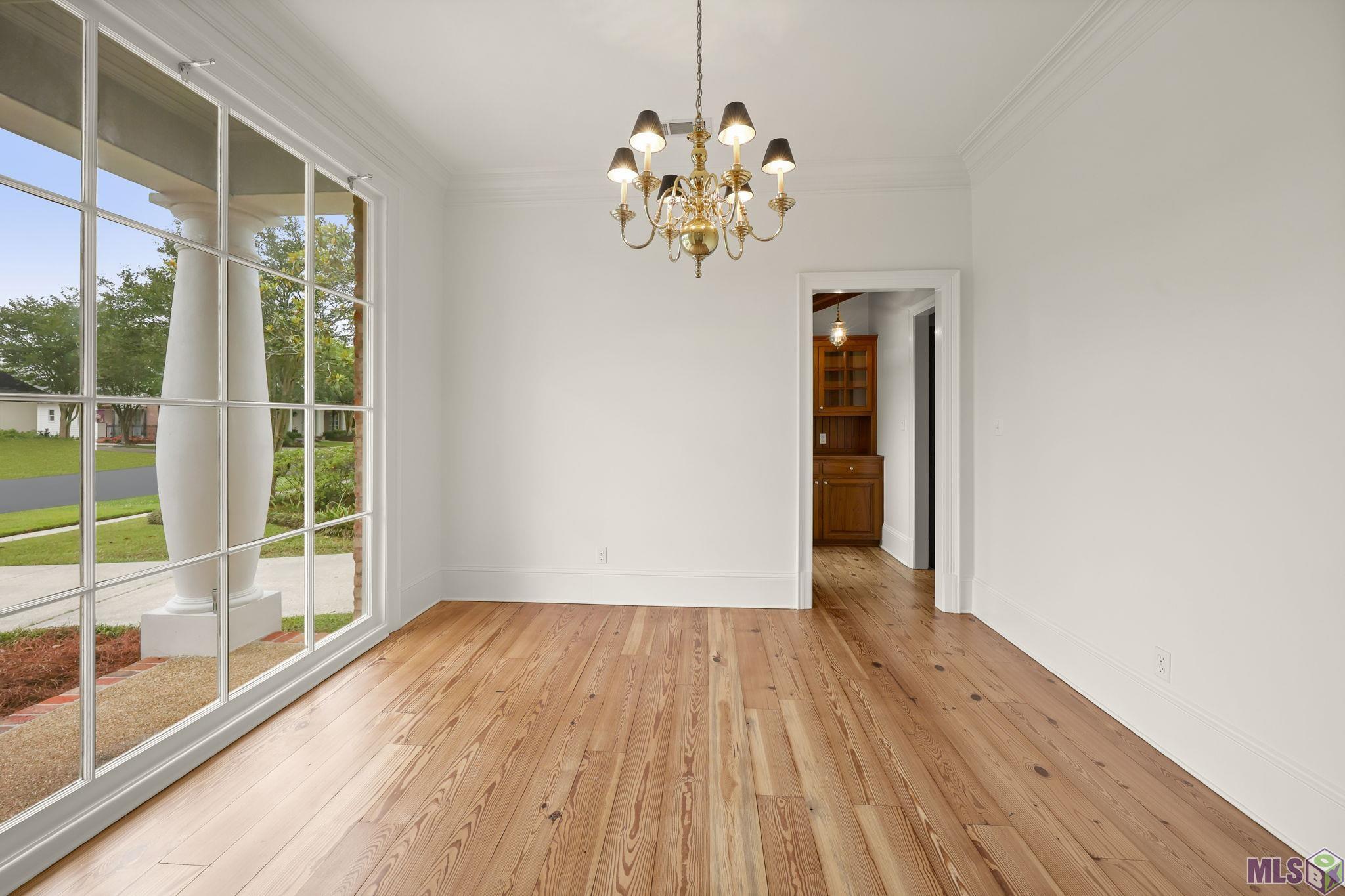 5515 North Pointer Court Baton Rouge, LA 70808 - Photo 15 of 47 Formal Dining Room