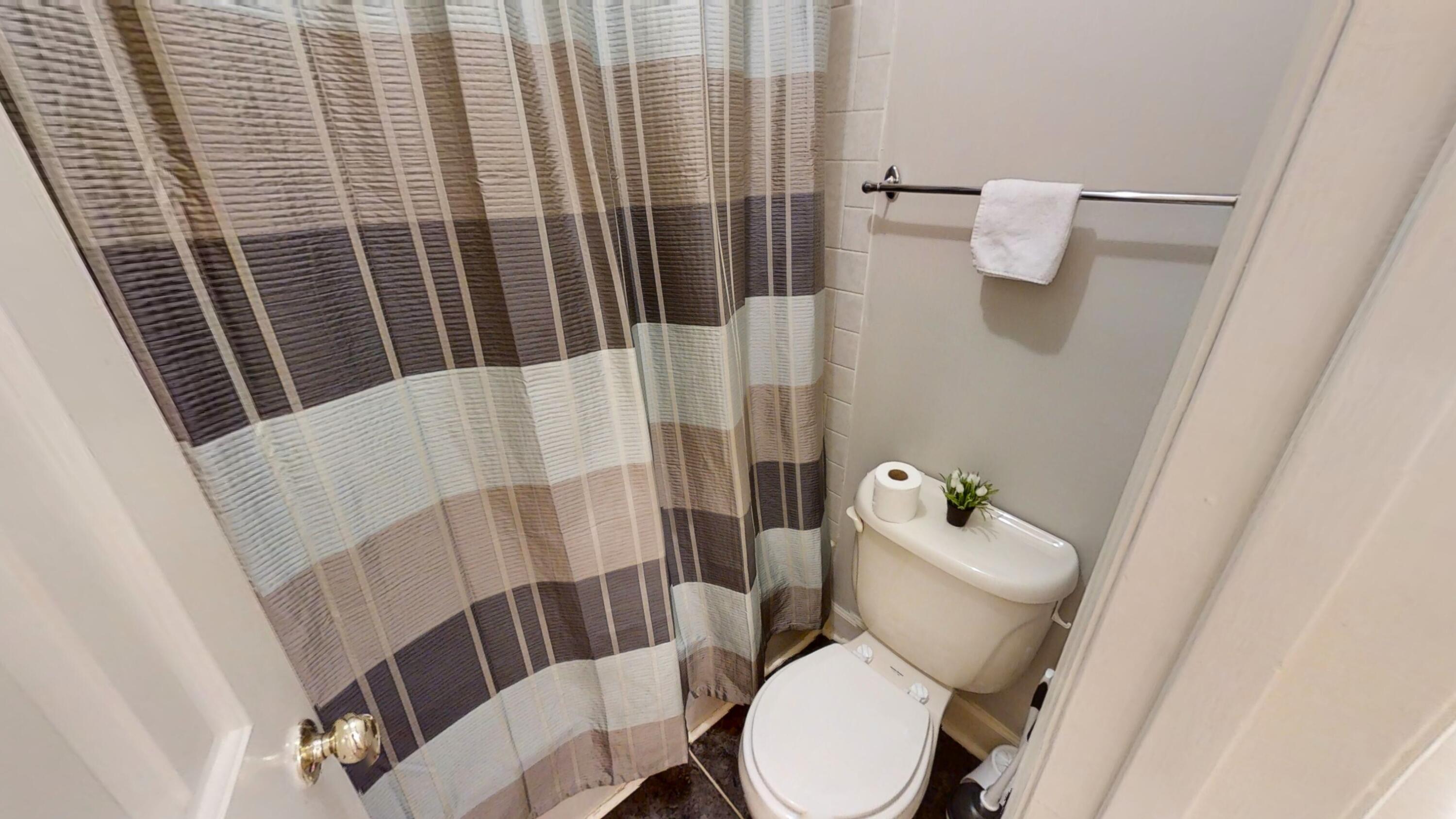 2113 Howard Mill Road North Augusta, SC 29841 - Photo 10 of 23 2113-Howard-Mill-Rd-09212022_195523
