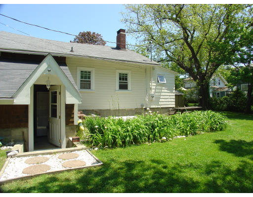 70 Marion Road Scituate, MA 02066 - Photo 3 of 7