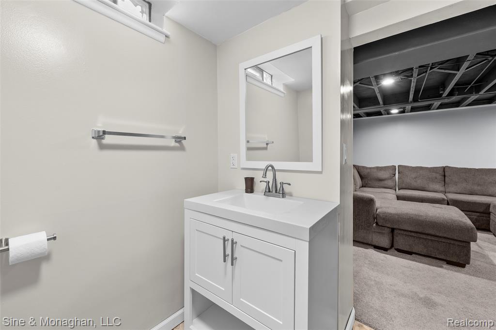 3903 Mark Orr Road Royal Oak, MI 48073 - Photo 27 of 37 Gallery Image 27