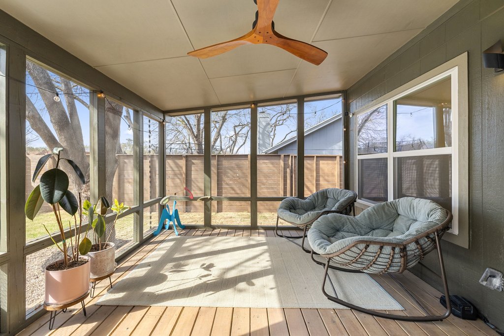 8202 Cache Drive Austin, TX 78749 - Photo 25 of 39 a living room with furniture and a large window