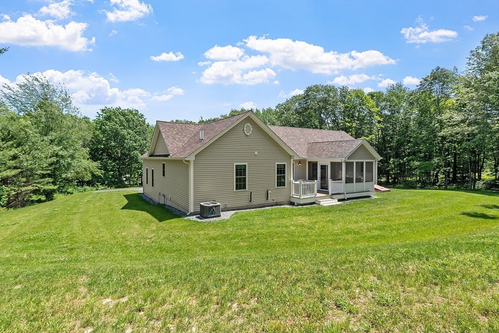53 Turnpike Road Westminster, MA 01473 - Photo 19 of 20 Gallery Image 19