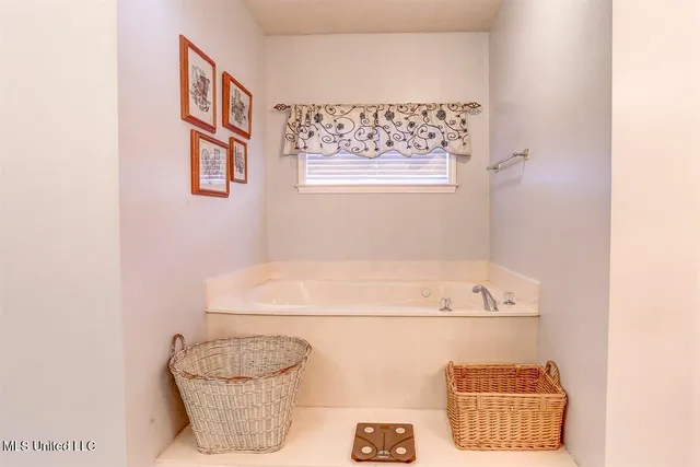 $435,000 | 1287 Dogwood Hollow Drive, Nesbit, MS 38651