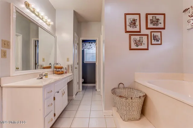 $435,000 | 1287 Dogwood Hollow Drive, Nesbit, MS 38651