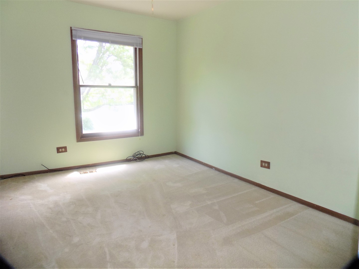 893 Burgess Circle Buffalo Grove, IL 60089 - Photo 12 of 17