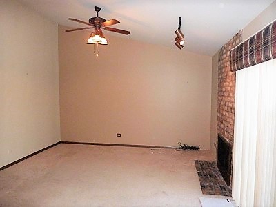 893 Burgess Circle Buffalo Grove, IL 60089 - Photo 8 of 17