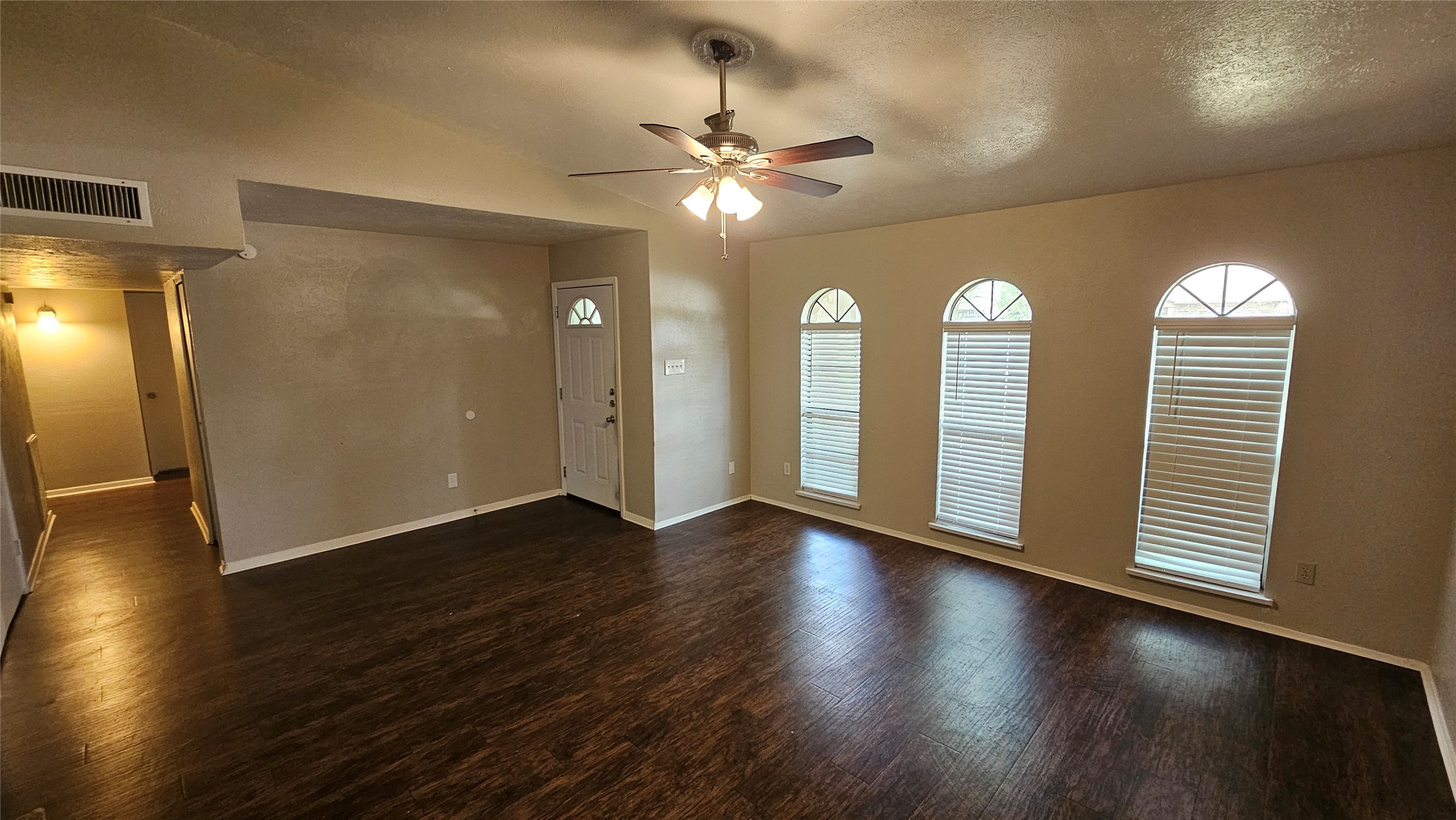 22903 Millgate Drive Spring, TX 77373 - Photo 2 of 20