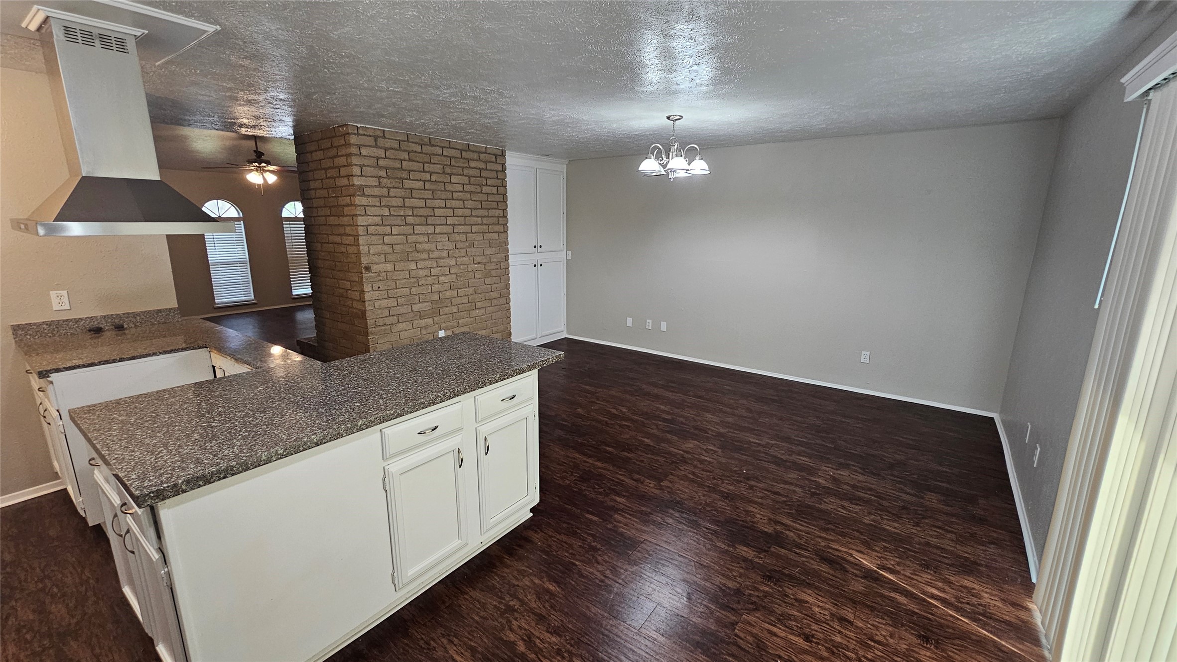 22903 Millgate Drive Spring, TX 77373 - Photo 7 of 20