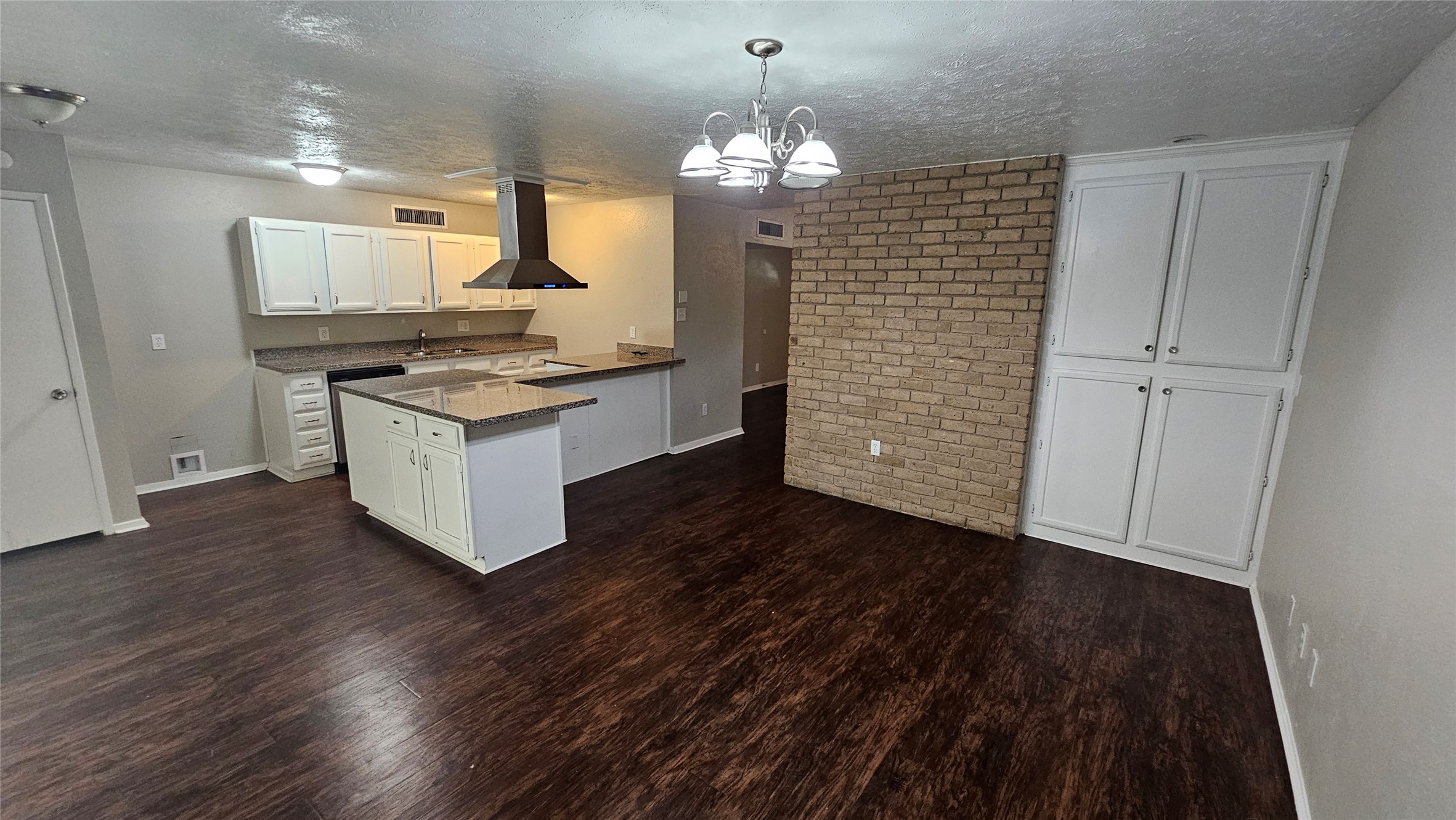 22903 Millgate Drive Spring, TX 77373 - Photo 8 of 20