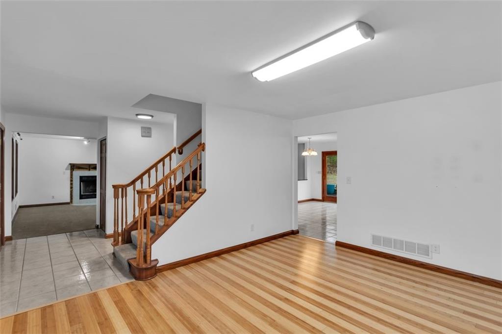 288 Wallrose Heights Road Baden, PA 15005 - Photo 13 of 42