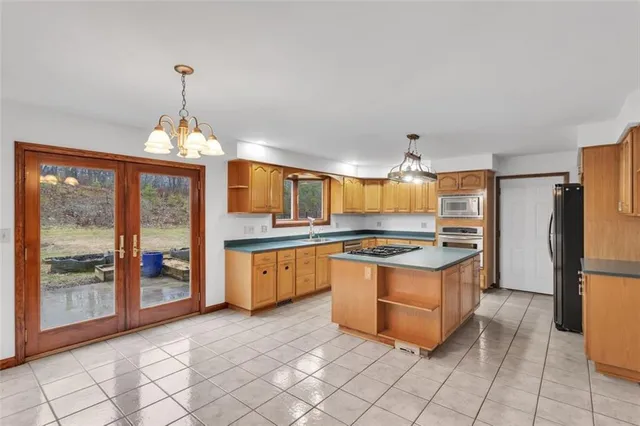 $499,900 | 288 Wallrose Heights Road, Baden, PA 15005