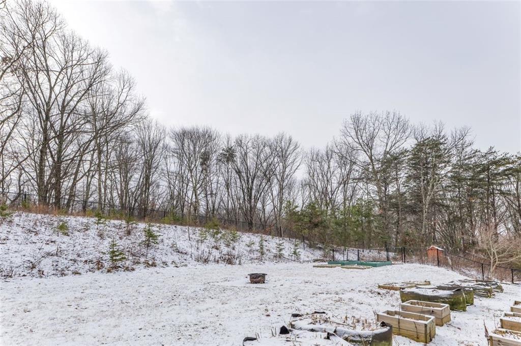 288 Wallrose Heights Road Baden, PA 15005 - Photo 7 of 42