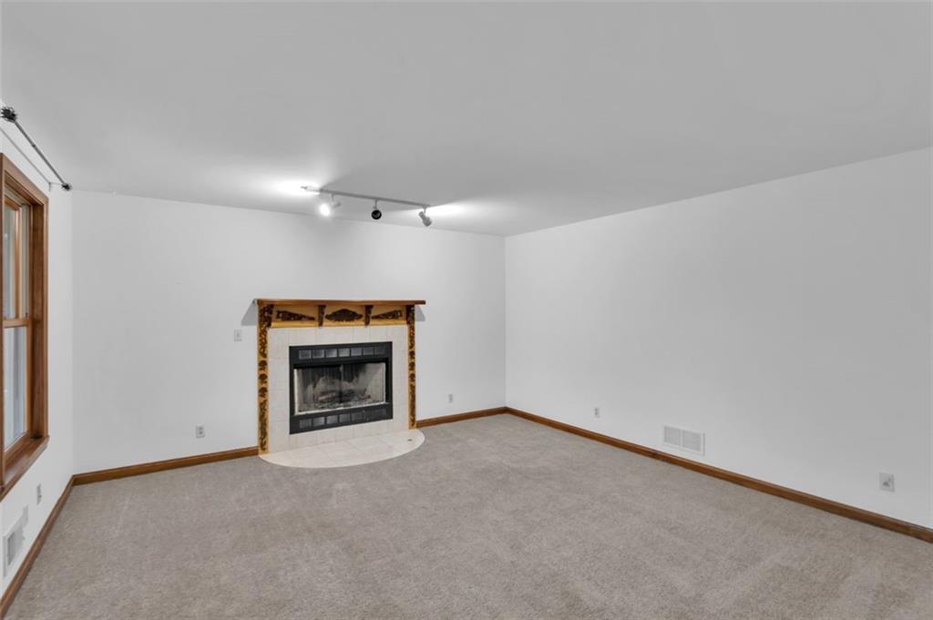 288 Wallrose Heights Road Baden, PA 15005 - Photo 10 of 42