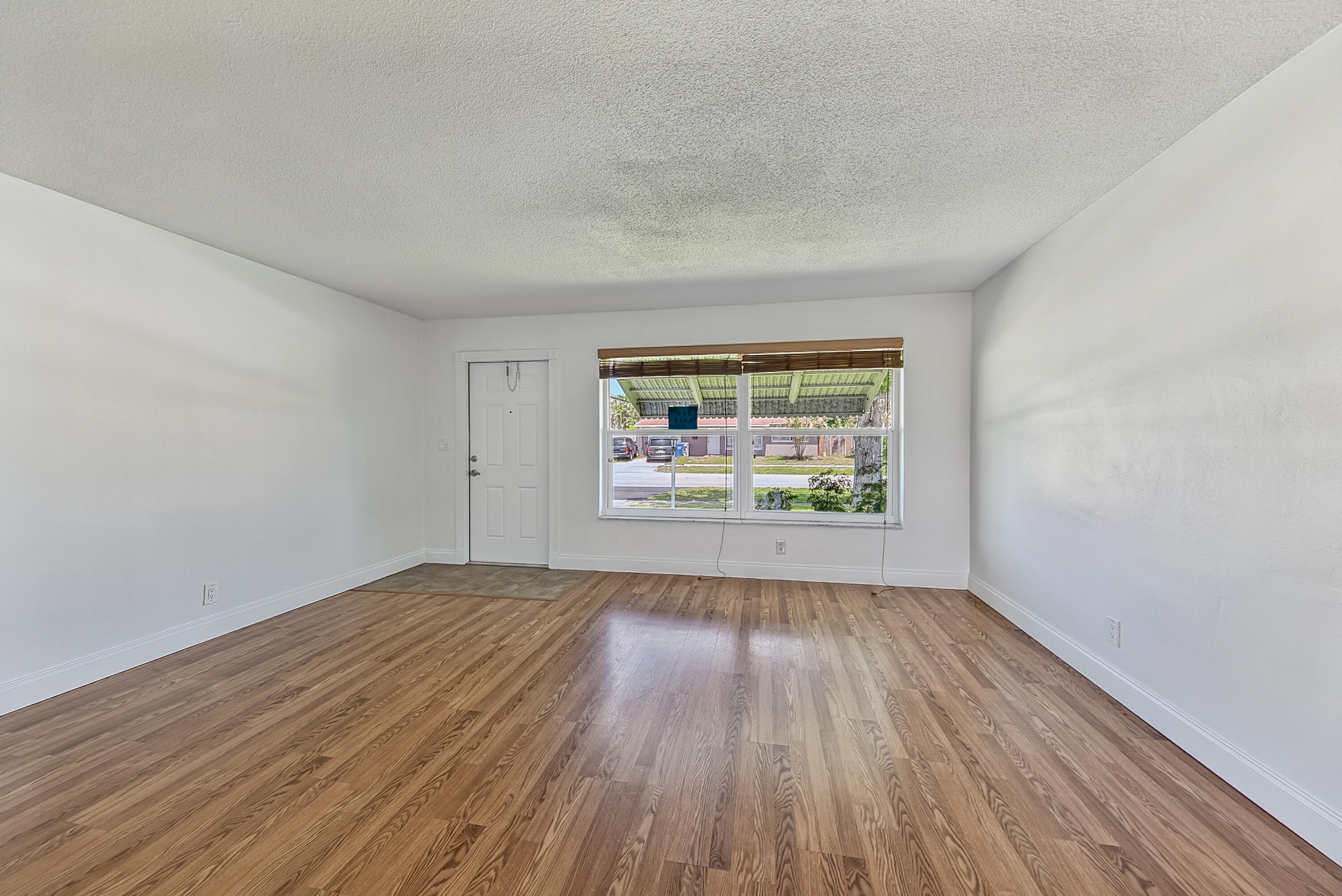2521 North Cypress Road Pompano Beach, FL 33064 - Photo 11 of 37 cowen-3