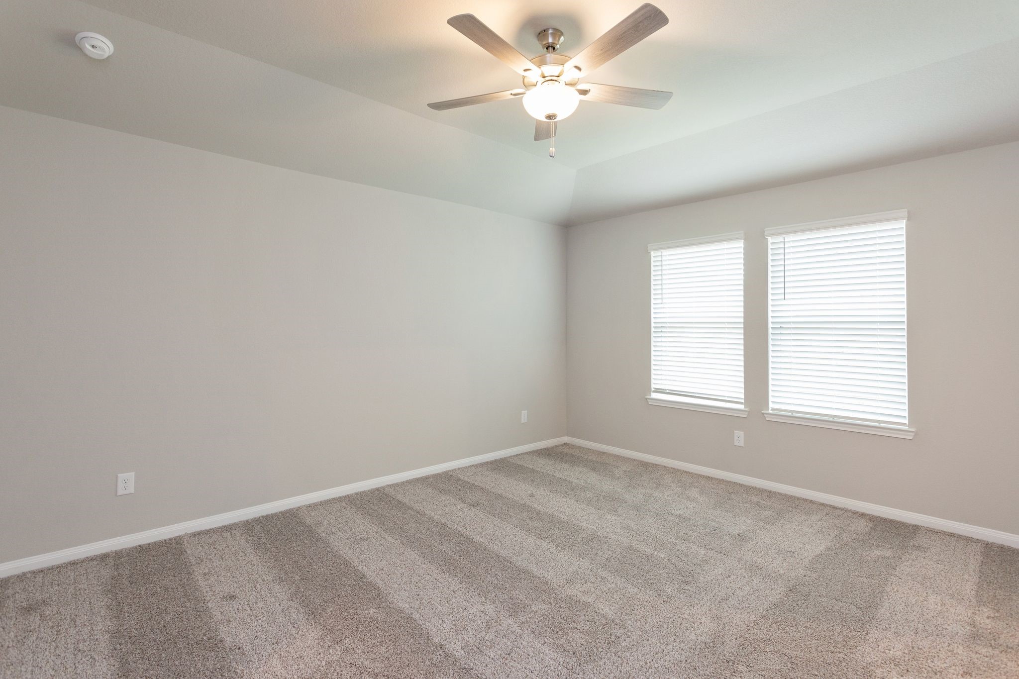 6915 Lebec Rosharon, TX 77583 - Photo 13 of 39