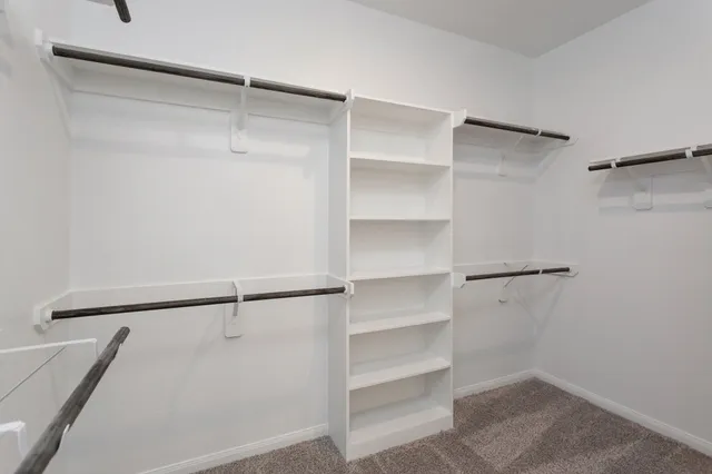 $2,400 | 6915 Lebec, Rosharon, TX 77583