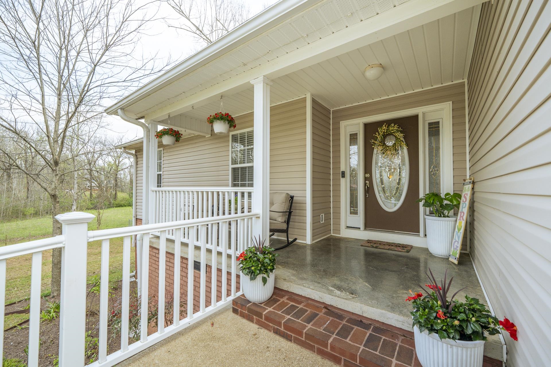 270 2 Boys Road Savannah, TN 38372 - Photo 4 of 35 Property entrance with a porch